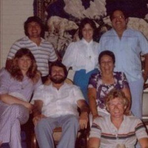 Meet your Posher, Lourie